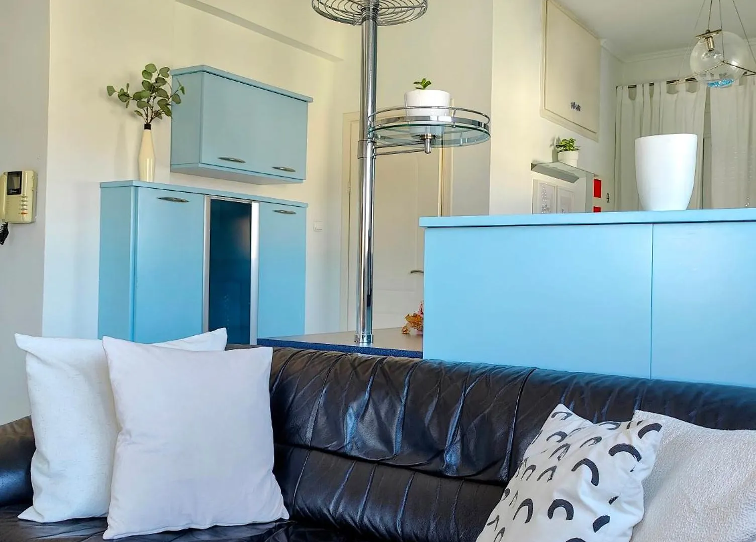 Apartment Celestial Garden-Thessaloniki'S Modern, Eclectic Penthouse With An Amazing View And Veranda