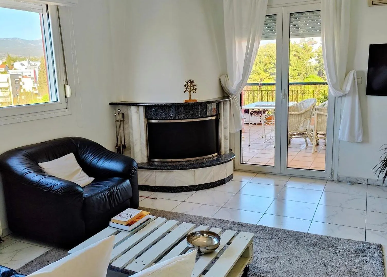 Celestial Garden-Thessaloniki'S Modern, Eclectic Penthouse With An Amazing View And Veranda