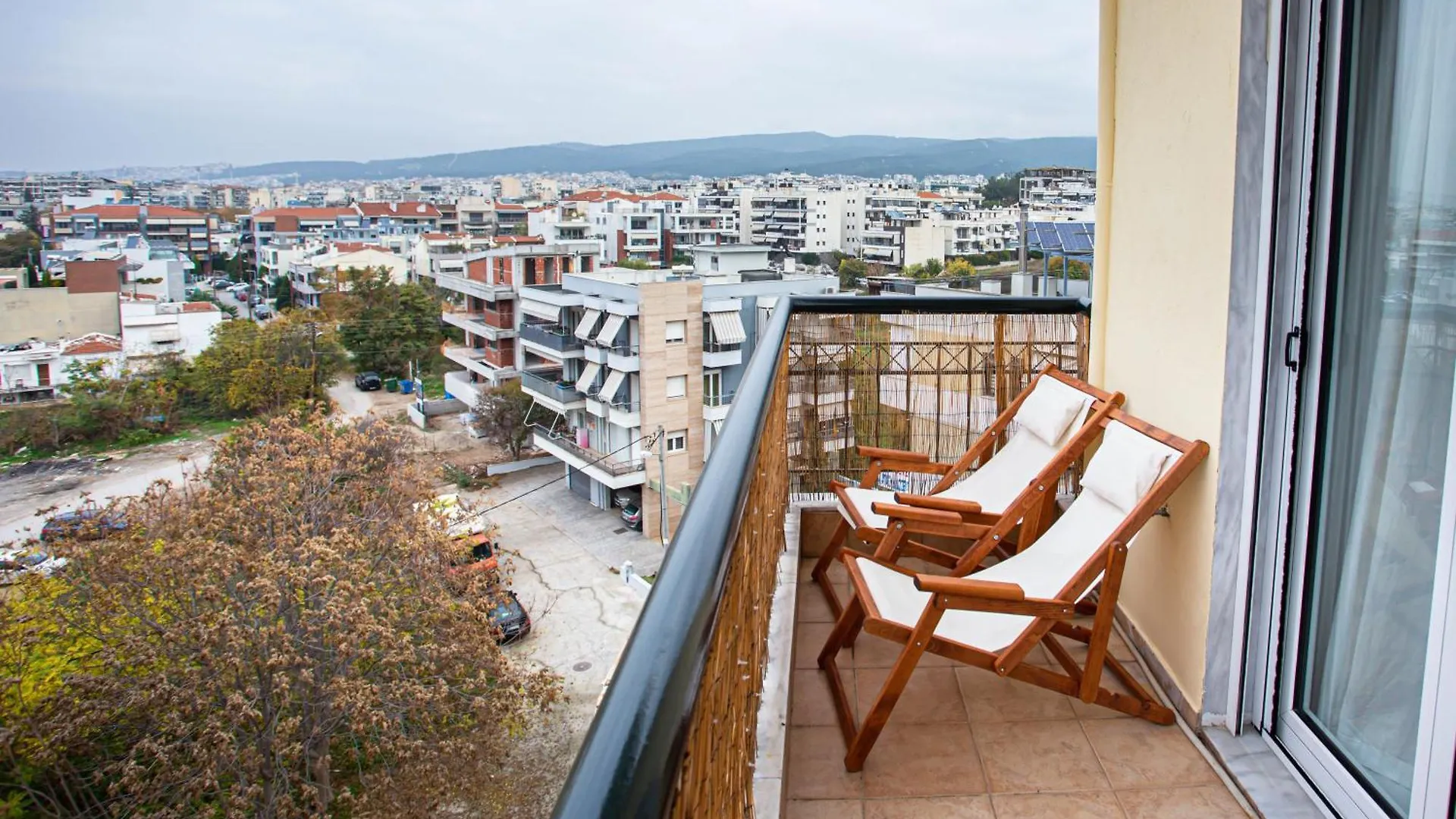 Apartment Celestial Garden-Thessaloniki'S Modern, Eclectic Penthouse With An Amazing View And Veranda Greece