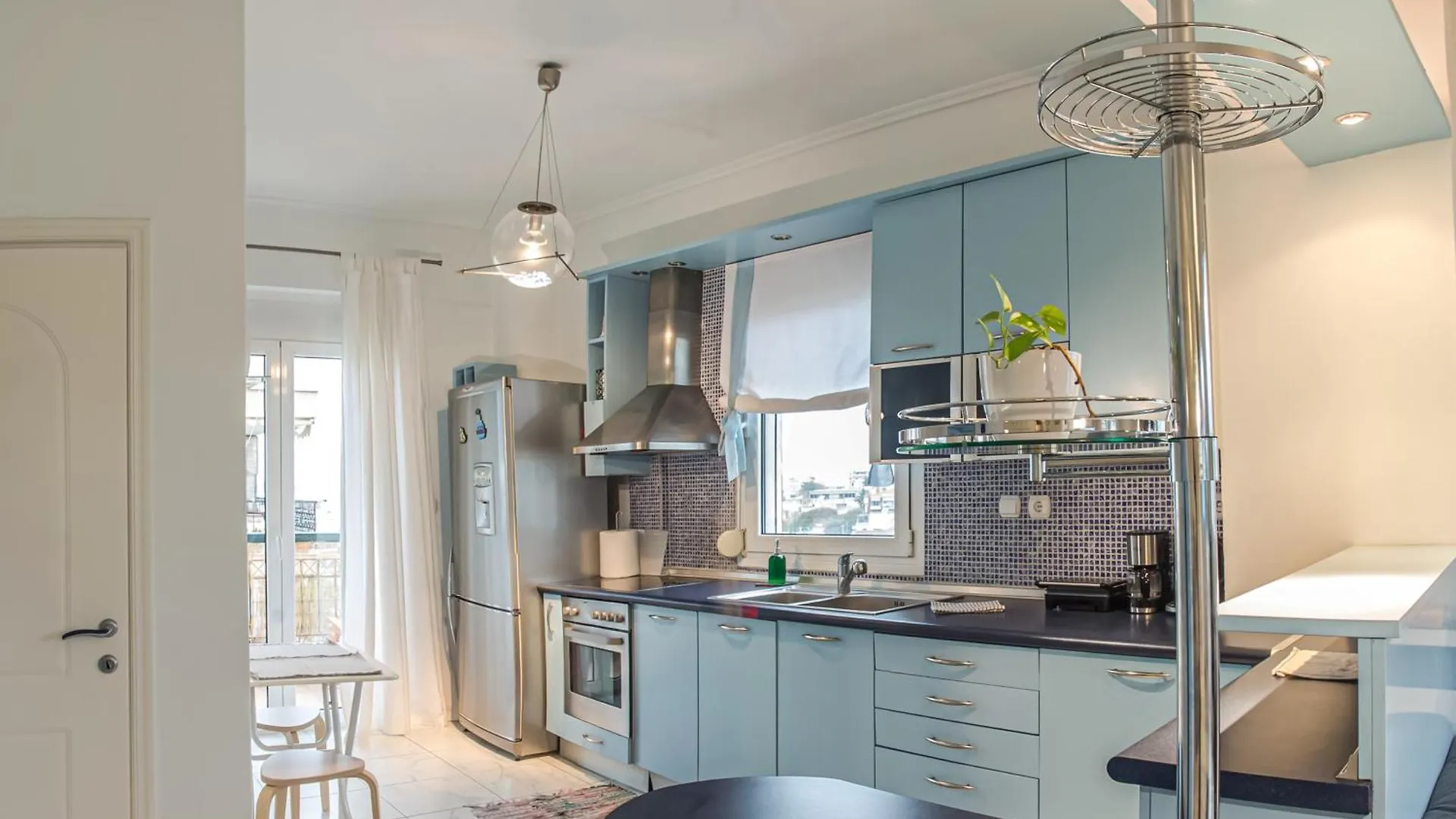 Celestial Garden-Thessaloniki'S Modern, Eclectic Penthouse With An Amazing View And Veranda Thessaloniki