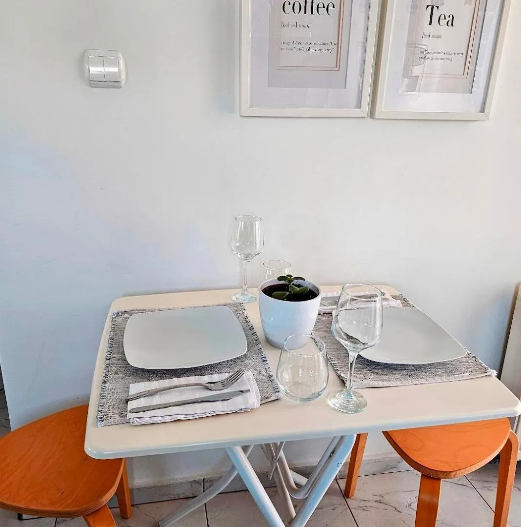 Celestial Garden-Thessaloniki'S Modern, Eclectic Penthouse With An Amazing View And Veranda Greece